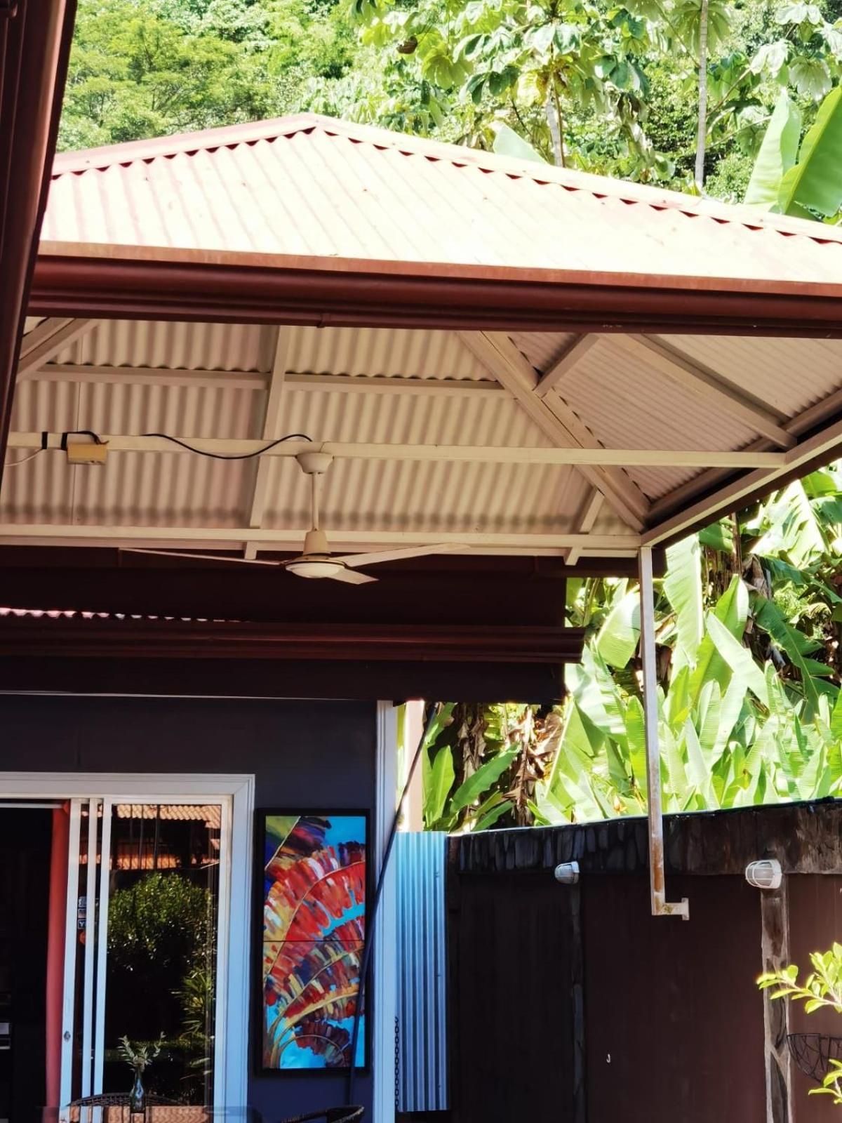 Sunrise House Acomodação com café da manhã Quepos Exterior foto